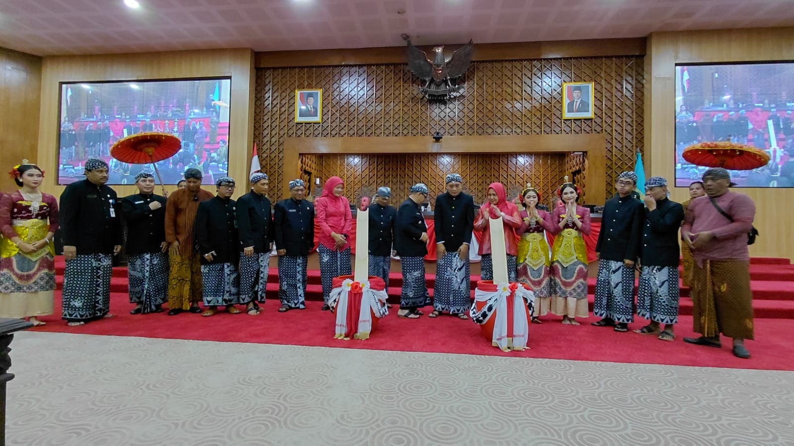 Gerakan Tabungan Kebajikan dalam rangka HUT ke-505 Kabupaten Semarang (foto: LKK Semarang) Gerakan Tabungan Kebajikan dalam rangka HUT ke-505 Kabupaten Semarang (foto: LKK Semarang)