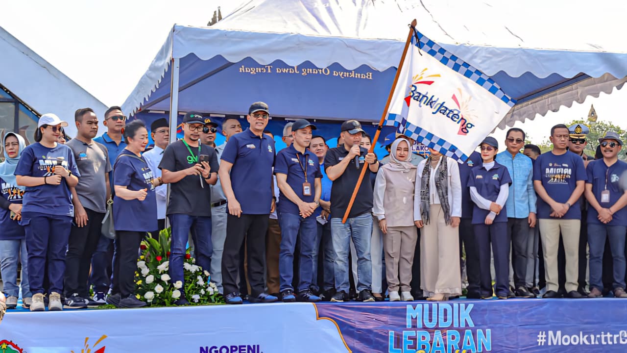 Ratusan pemudik sektor informal antusias mengikuti program Mudik Gratis Bank Jateng 2026 (foto: Bank Jateng)