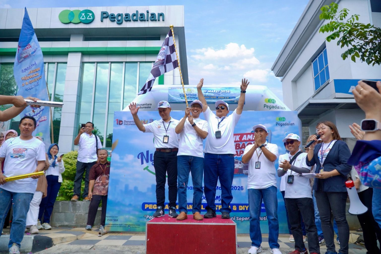 Pelepasan program Mudik Gratis dari Pegadaian. (matasemarang.com/Lia Dina) Pelepasan program Mudik Gratis dari Pegadaian. (matasemarang.com/Lia Dina)