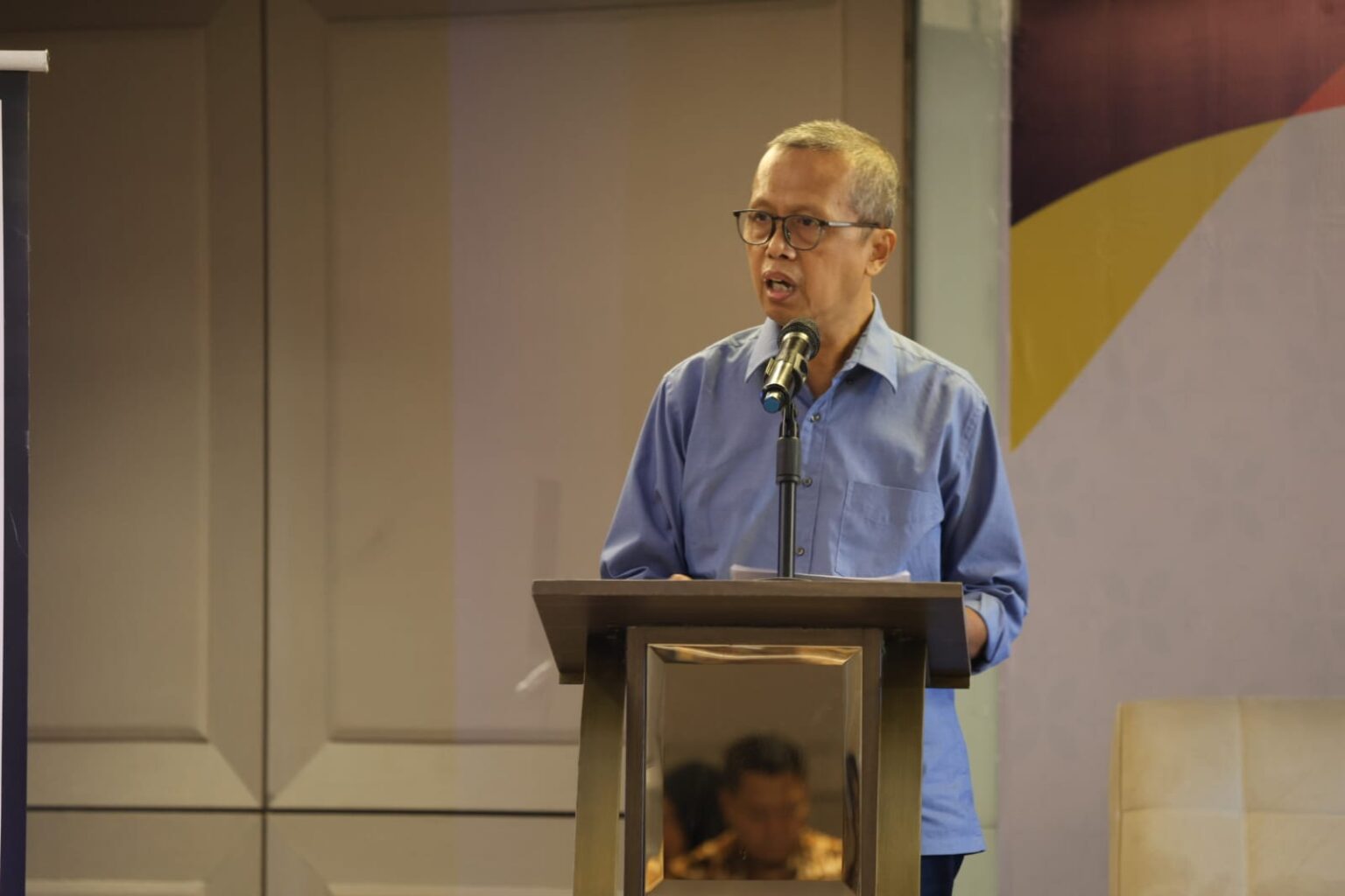 Komisi C DPRD Provinsi Jateng saat membahas perbankan syariah di Kantor Bank Jateng Syariah Cabang Yogyakarta, Kamis 12 Maret 2026 (foto: DPRD Jateng)