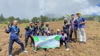 Mahasiswa Unsoed ikut aksi penanaman pohon di lereng Gunung Slamet (foto: Humas Unsoed)