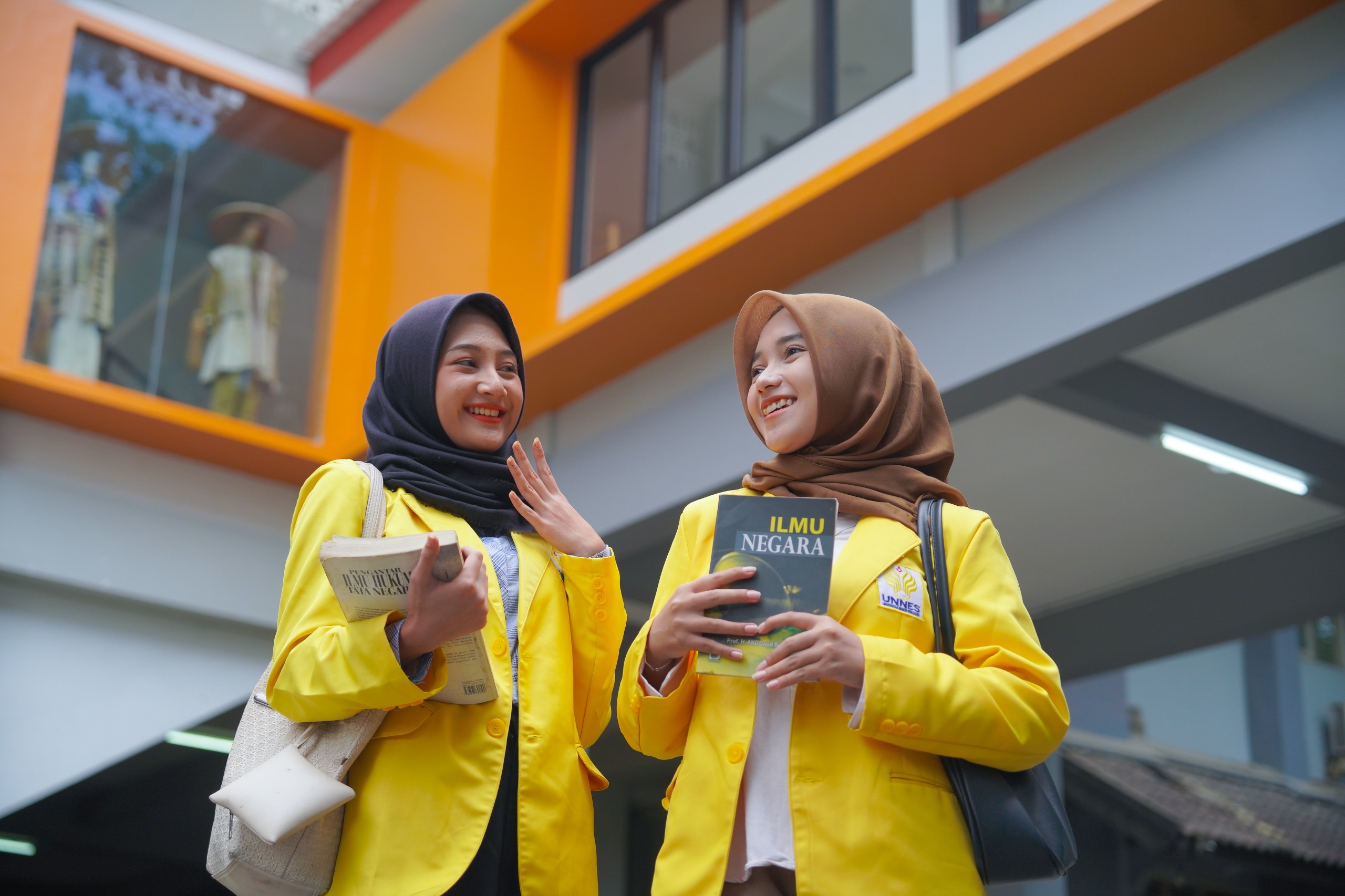 ilustrasi mahasiswa Unnes. (matasemarang.com/Lia Dina)