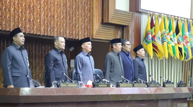 Rapat Paripurna DPRD Jateng pembentukan Pansus LKPJ (foto: DPRD Jateng)
