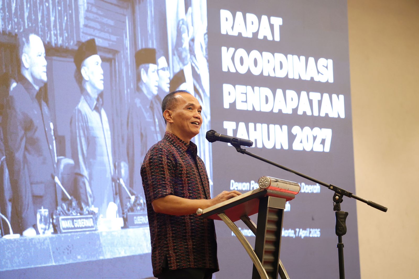 Ketua DPRD Jateng Sumanto saat membuka Rakor Pendapatan Tahun 2027 di Surakarta, 7 April 2026 (foto: DPRD Jateng) Ketua DPRD Jateng Sumanto saat membuka Rakor Pendapatan Tahun 2027 di Surakarta, 7 April 2026 (foto: DPRD Jateng)