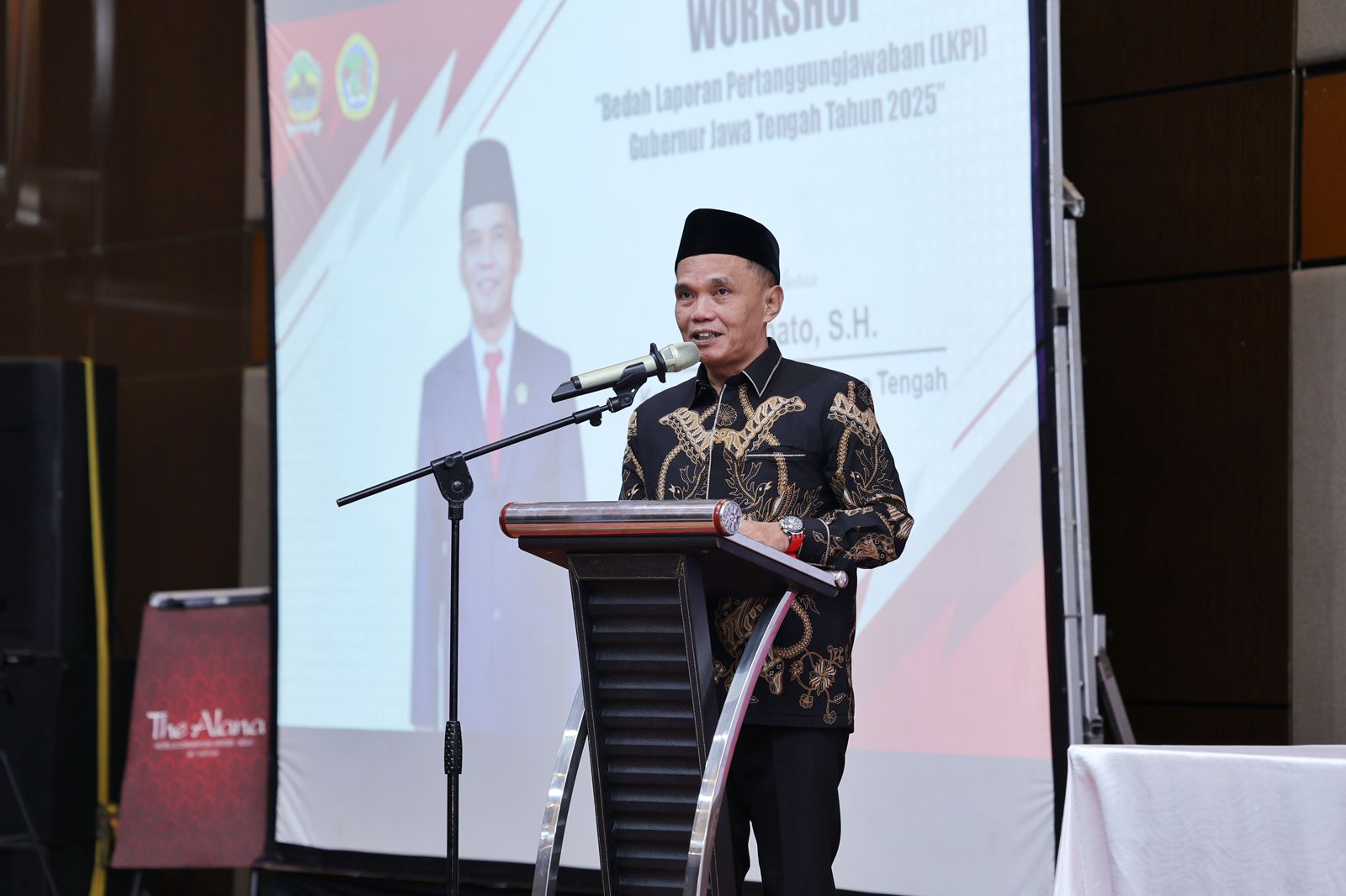 Ketua DPRD Jateng Sumanto