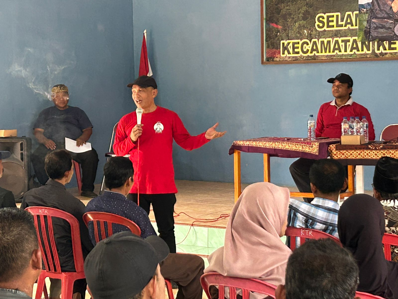 Ketua DPRD Jateng Sumanto mengajak warga Desa Gempolan maksimalkan potensi wilayahnya sebagai sentra penghasil durian