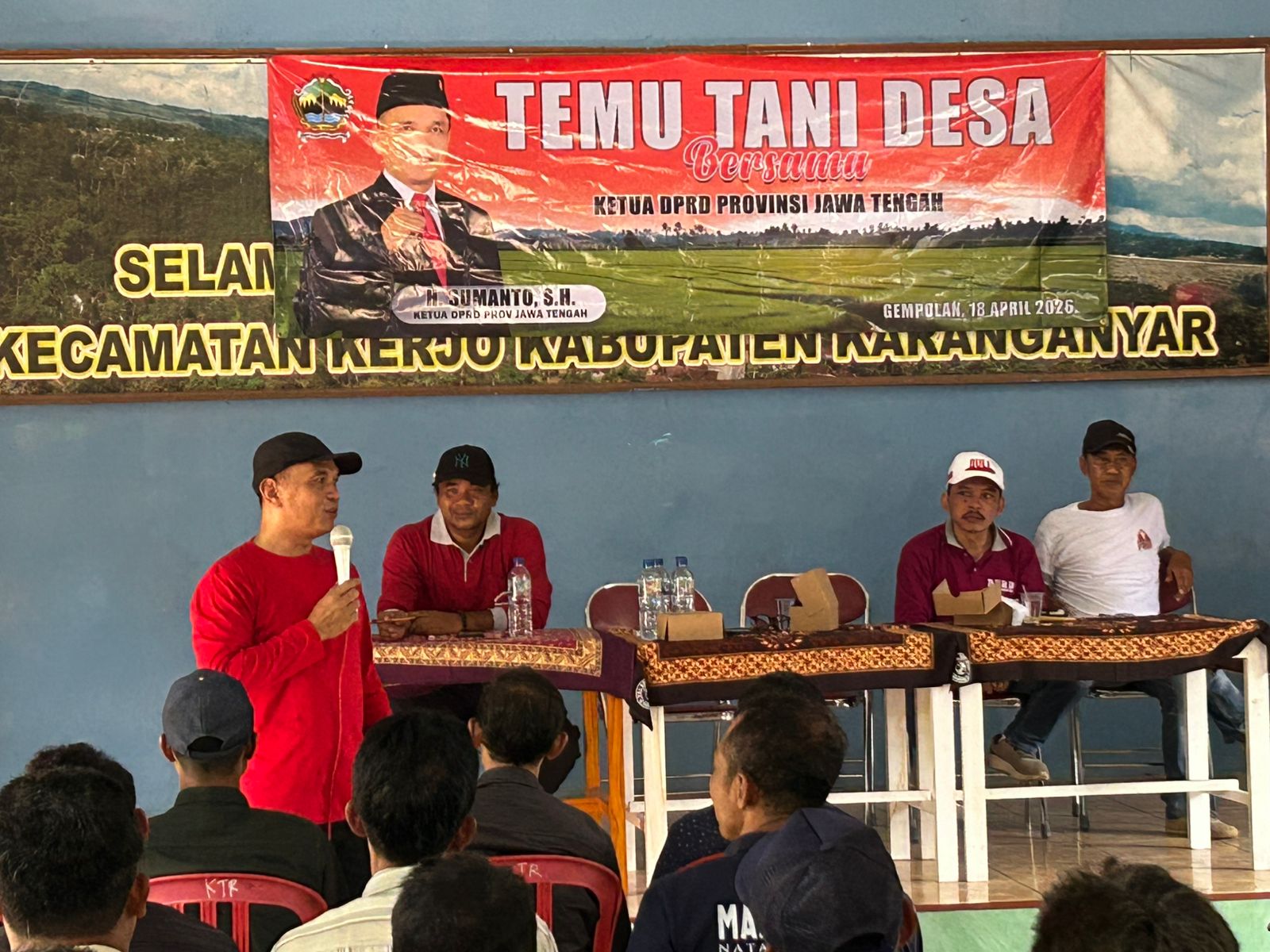 Ketua DPRD Jateng Sumanto mengajak warga Desa Gempolan maksimalkan potensi wilayahnya sebagai sentra penghasil durian