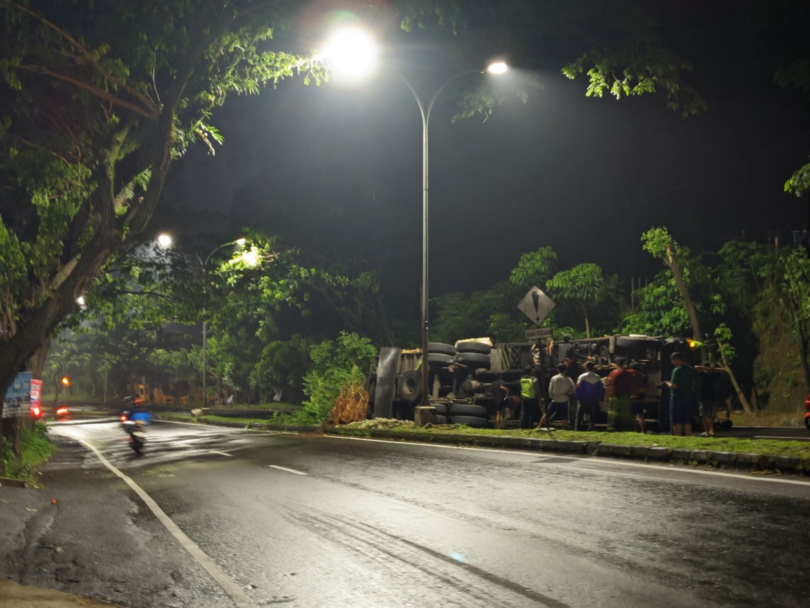 Kecelakaan Silayur Rabu 22 April 2026 (foto: Dishub Kota Semarang)