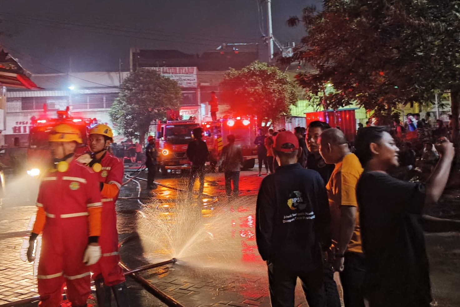 Kebakaran Pasar Kanjengan (foto: Damkar Kota Semarang)