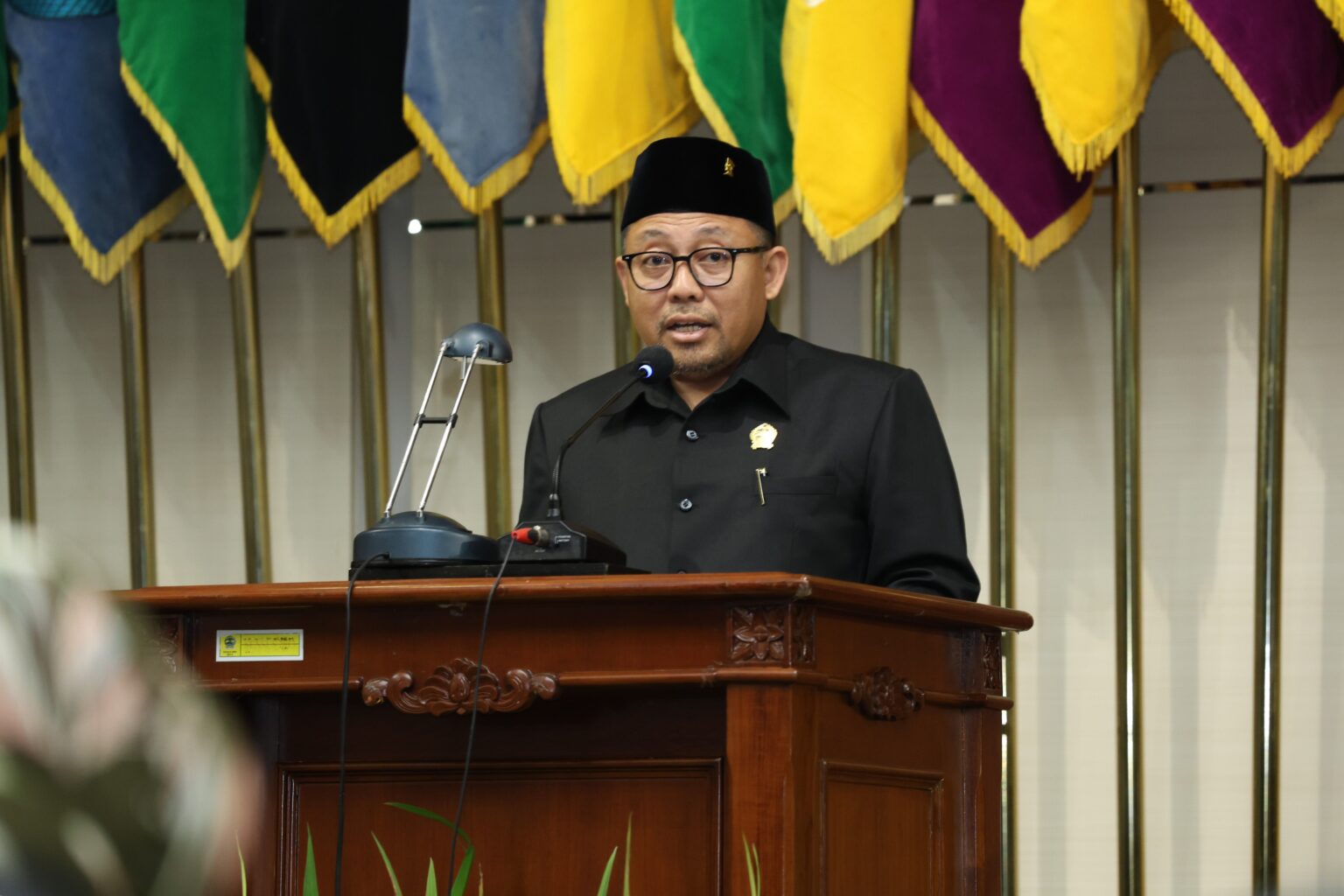 DPRD Provinsi Jateng dalam rapat paripurna, Rabu 6 Mei 2026 membahas raperda (foto: DPRD Jateng)