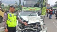 Kecelakaan di exit Tol Bawen Senin 4 Mei 2026 (foto: Polres Semarang)