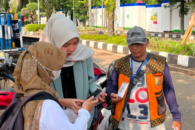 Bayar Parkir pakai QRIS di Pekalongan (foto: Pemkot Pekalongan)