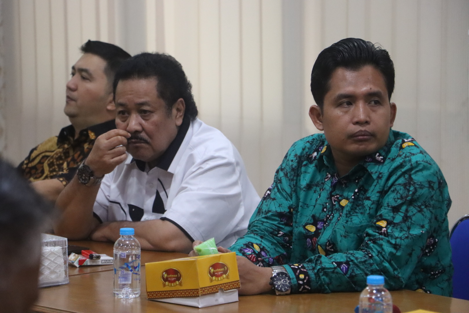 Komisi C DPRD Provinsi Jateng berdiskusi dengan Balai PSDA Pemali Comal Dinas PUPR di Kota Tegal, Senin 4 Mei 2026 (foto: DPRD Jateng)