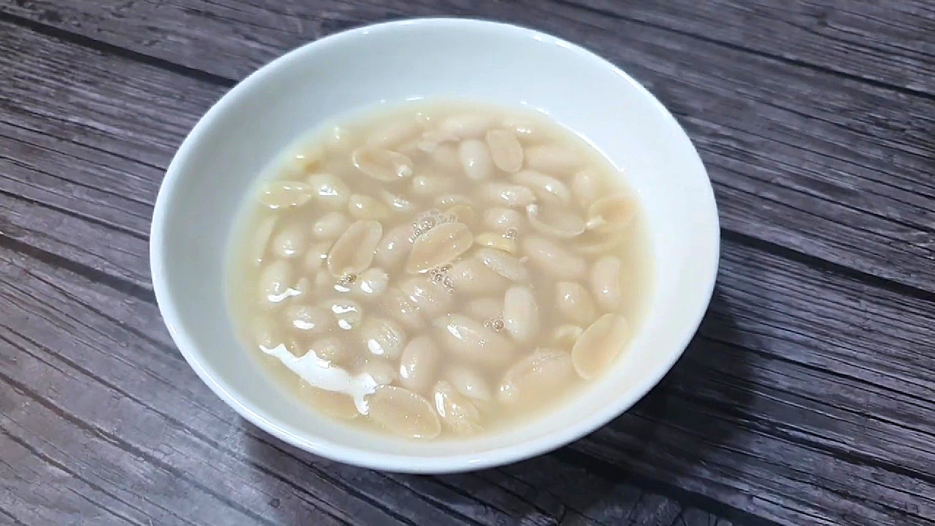 Wedang Kacang Tanah (YouTube Desi Trisnawati)