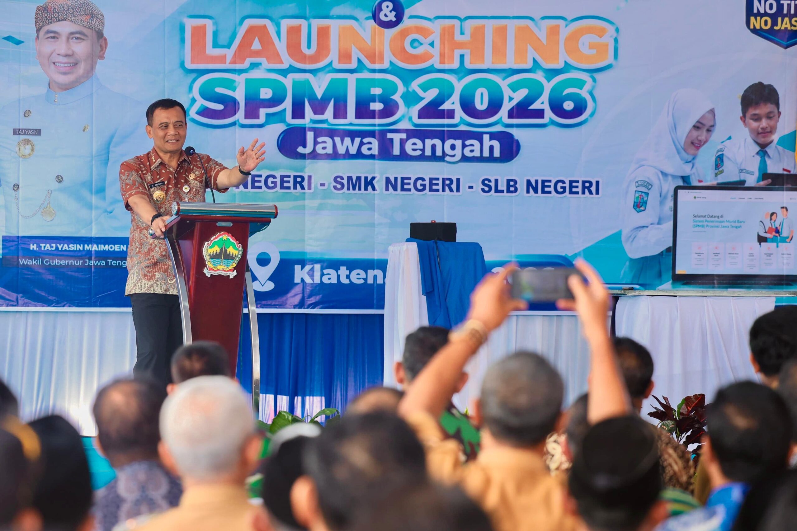 Gubernur Jateng Ahmad Luthfi saat pembukaan SPMB tingkat SMA/SMK, Selasa 19 Mei 2026 (foto: Pemprov Jateng)