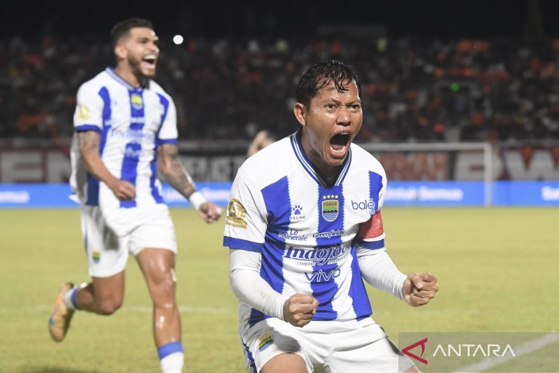 borneo-fc-samarinda-lawan-persib-bandung-2753134