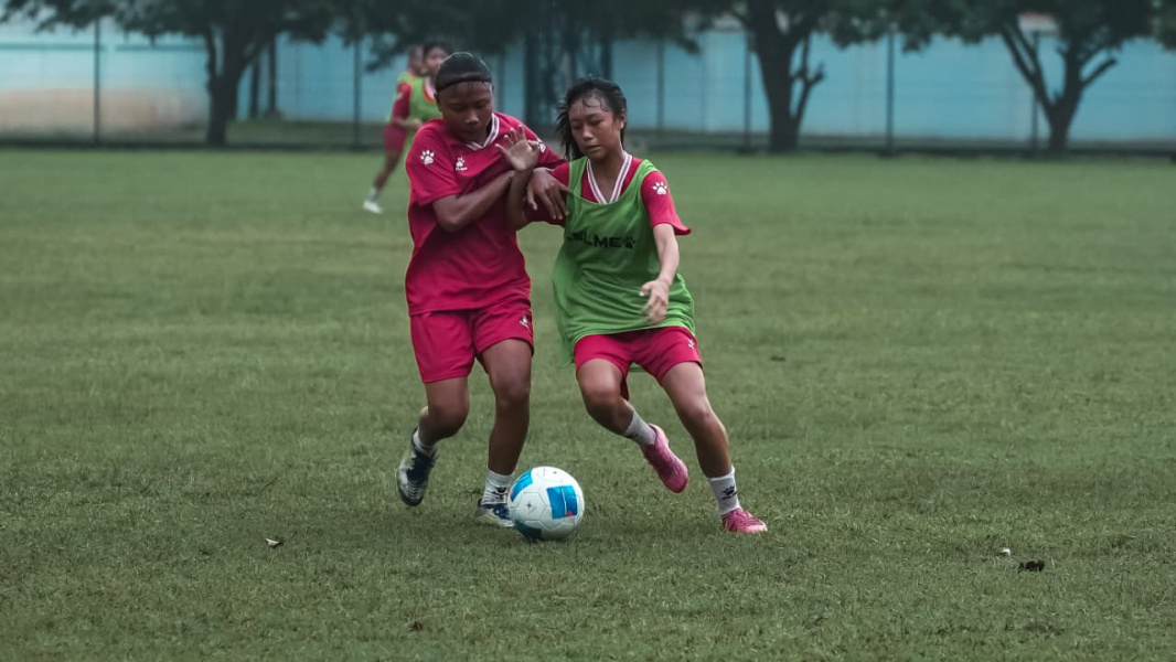 Garuda Pertiwi muda jalani training camp di Clairefontaine (foto: PSSI)