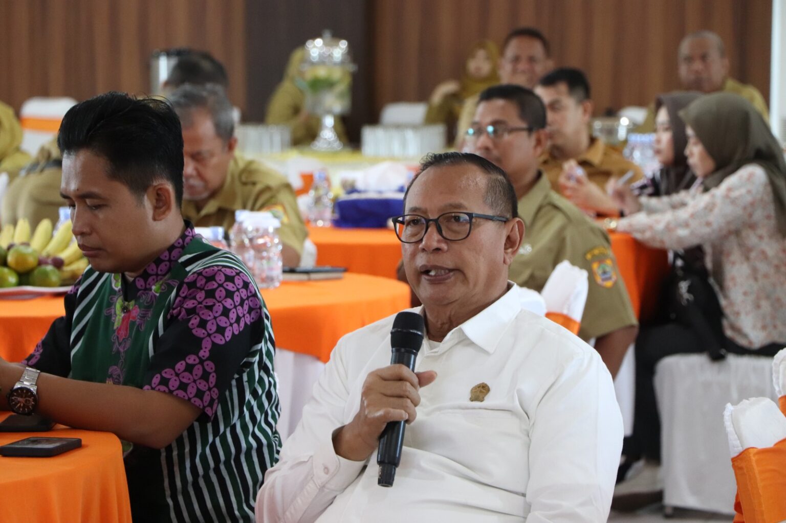 Komisi C DPRD Jateng berdiskusi dengan jajaran RSJD Arif Zainudin Surakarta terkait kinerja pendapatan rumah sakit (foto: DPRD Jateng)