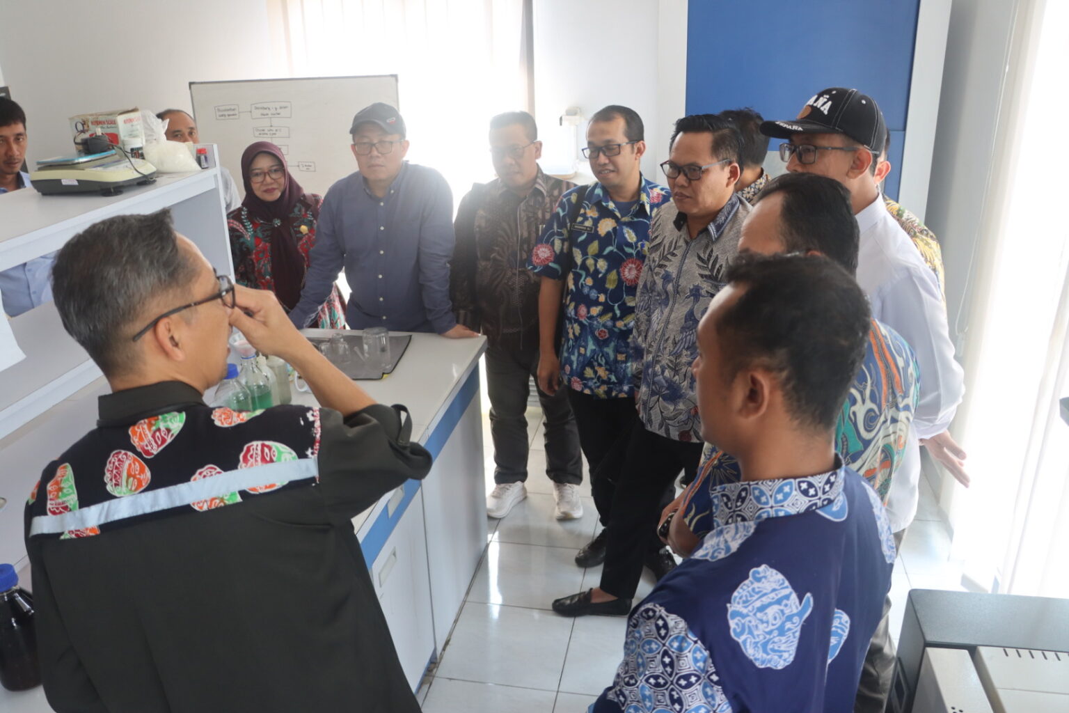Komisi D DPRD Jateng meninjau fasilitas pengolahan sampah di TPA Supit Urang Malang 5 Juni 2026 (foto: DPRD Jateng)