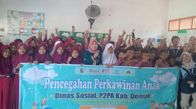 Mahasiswa KKN UIN Walisongo bersama Dinsos P2PA Demak sosialisasi anti bullying di SDN Ngegot, Kamis 4 Juni 2026 (foto: Pemkab Demak)