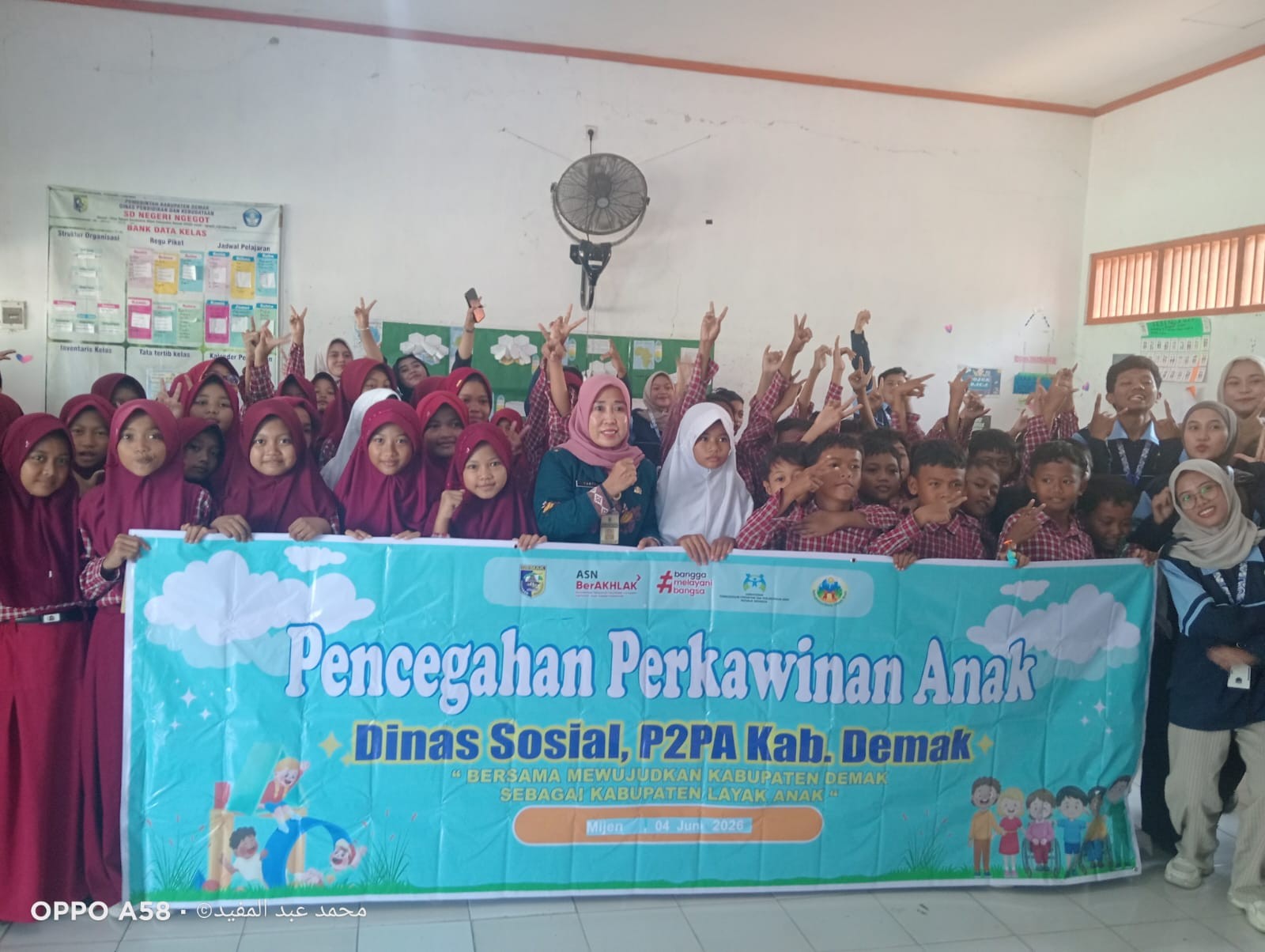 Mahasiswa KKN UIN Walisongo bersama Dinsos P2PA Demak sosialisasi anti bullying di SDN Ngegot, Kamis 4 Juni 2026 (foto: Pemkab Demak)