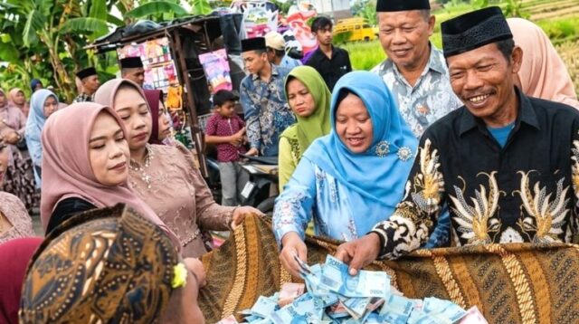 Tradisi Sangon Manten di Mranggen Demak (foto: Pemkab Demak)