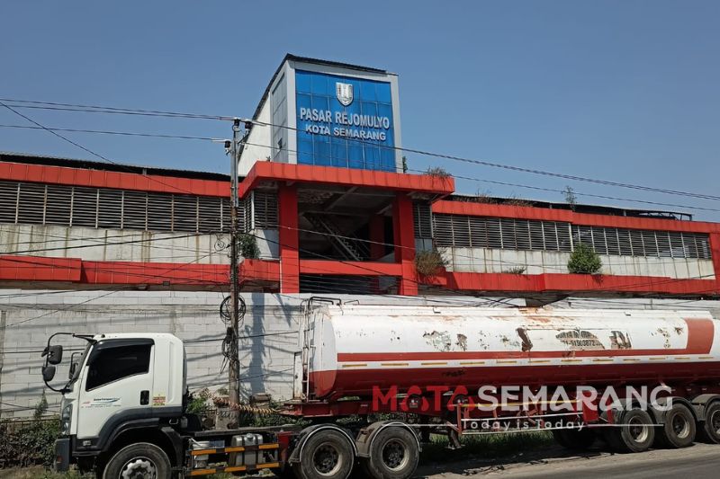Pasar Rejomulyo Baru Kota Semarang (matasemarang.com/ Ade Lukmono)