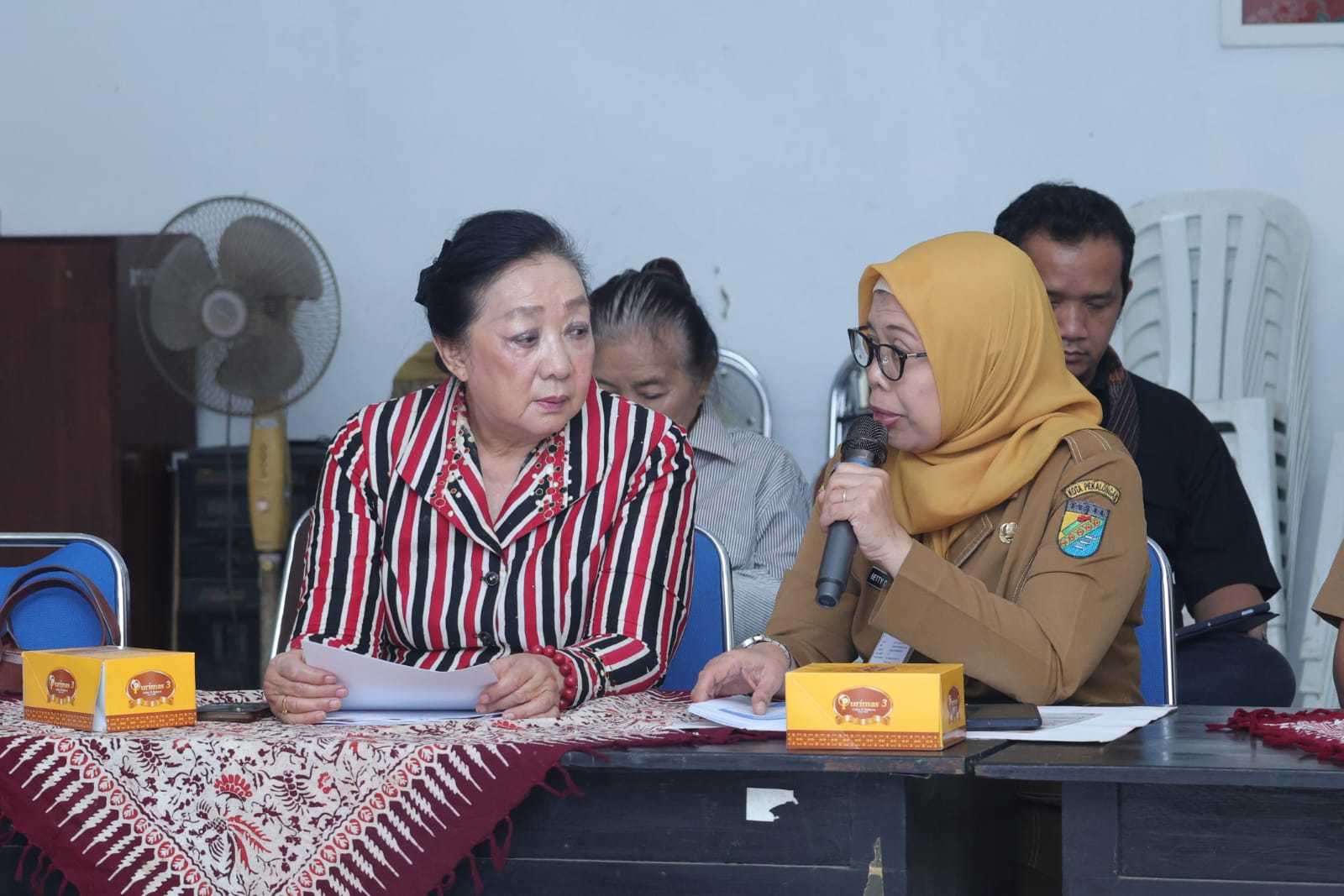 Komisi E DPRD Provinsi Jateng membahas soal perlindungan pekerja informal di Kantor Dinas Perindustrian & Tenaga Kerja Kota Pekalongan, Senin 25 Mei 2026. (foto: DPRD Jateng) Komisi E DPRD Provinsi Jateng membahas soal perlindungan pekerja informal di Kantor Dinas Perindustrian & Tenaga Kerja Kota Pekalongan, Senin 25 Mei 2026. (foto: DPRD Jateng)