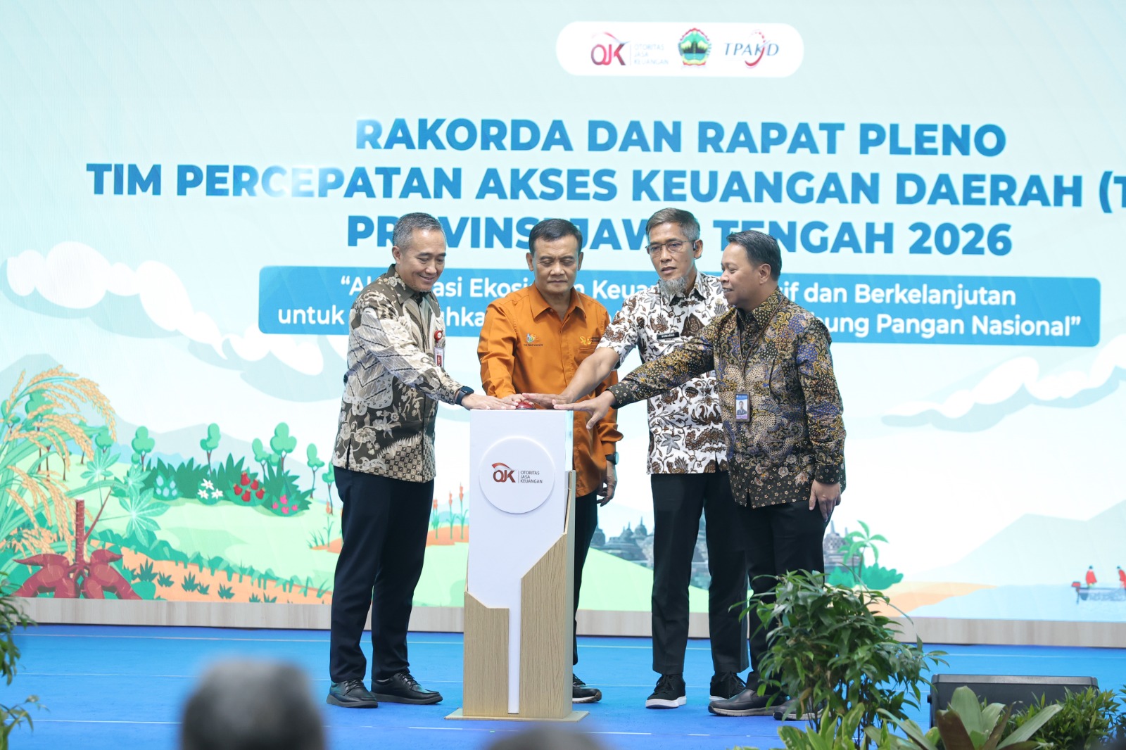 Rakorda TPAKD Jateng 2026 di Gradhika Bhakti Praja Semarang, 18 Juni 2026 (foto: OJK Jateng)