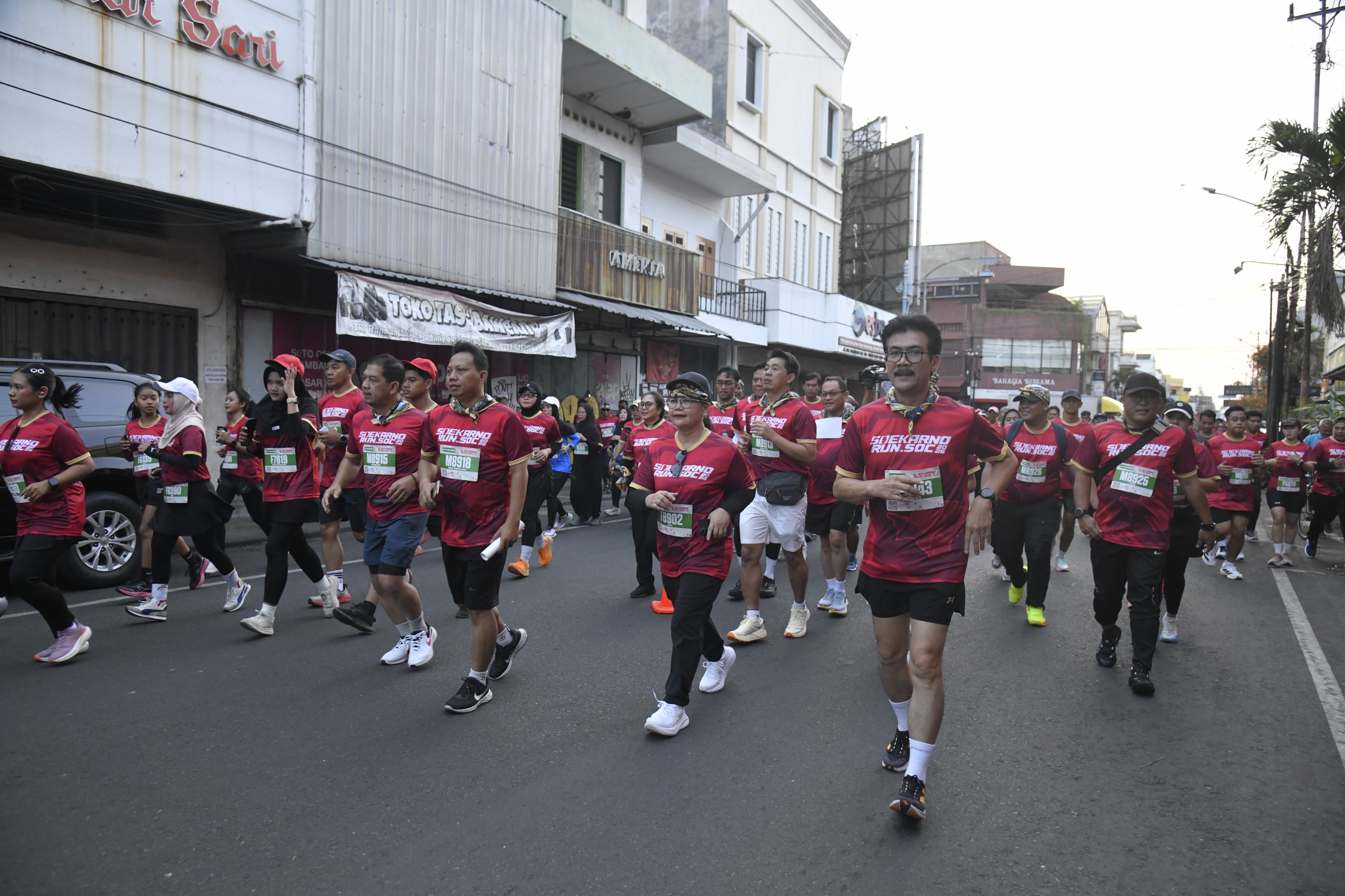Wali Kota Semarang ikuti SOekarno Run 2026. (matasemarang.com/Lia dina)