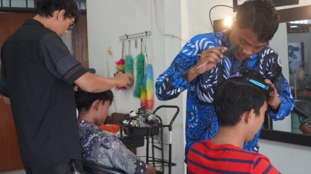 Layanan potong rambut gratis berlangsung hingga 6 Juli 2026 di BLK Pekalongan (foto: Pemkot Pekalongan)