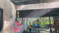Rumah milik Paidi di Dusun Kalangan, Sukoharjo, hangus terbakar akibat korsleting listrik (foto: PMI Semarang)