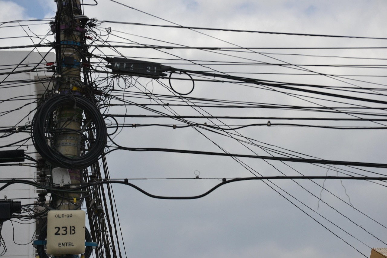 ilustrasi kabel internet (pixabay/ lafuentebryan9) ilustrasi kabel internet (pixabay/ lafuentebryan9)