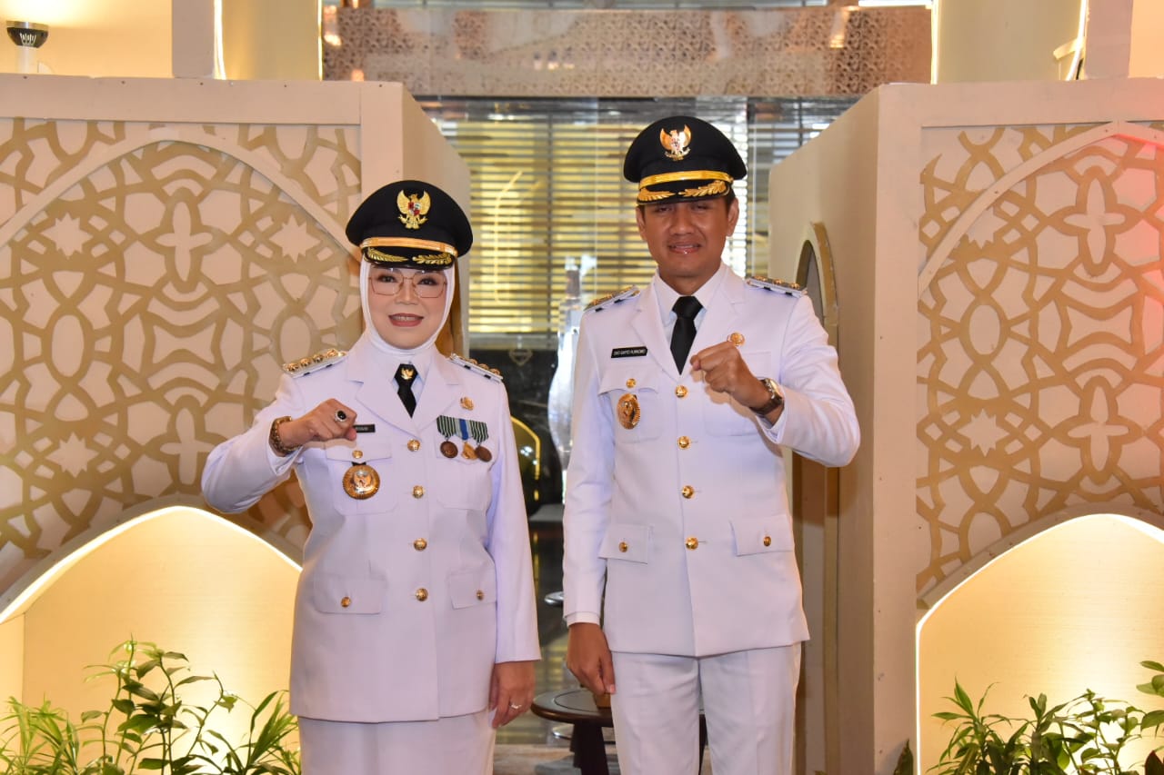 Wakil Bupati Eko Sapto Purnomo (kanan) ditunjuk sebagai Plt Bupati Sukoharjo (foto: Humas Pemkab Sukoharjo)