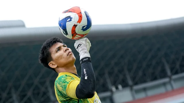 Kiper PSIM Yogyakarta Cahya Supriadi (foto: I.League)