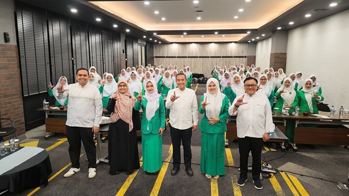OJK Jateng bersama Fatayat NU mencetak Duta Literasi Keuangan melalui ToT di Semarang (foto: OJK Jateng) OJK Jateng bersama Fatayat NU mencetak Duta Literasi Keuangan melalui ToT di Semarang (foto: OJK Jateng)