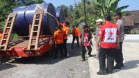 BPBD Kabupaten Semarang kirim tandon air di daerah rawan kekeringan (foto: Pemkab Semarang) BPBD Kabupaten Semarang kirim tandon air di daerah rawan kekeringan (foto: Pemkab Semarang)