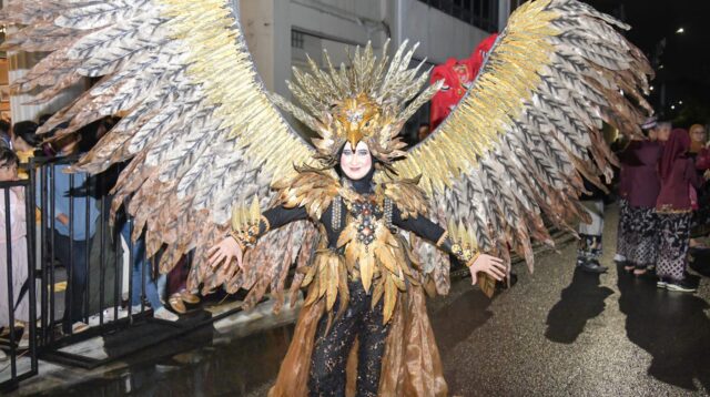 Penampilan kontingen Kota Semarang dalam karnaval di APEKSI Medan. (matasemarang.com/Lia Dina)