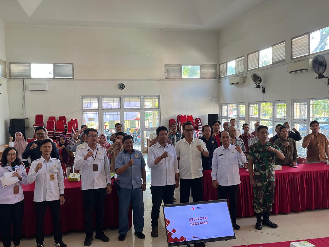 Bawaslu adakan sosialisasi anti politik uang di kecamatan Pedurungan (matasemarang.com/Lia Dina) Bawaslu adakan sosialisasi anti politik uang di kecamatan Pedurungan (matasemarang.com/Lia Dina)