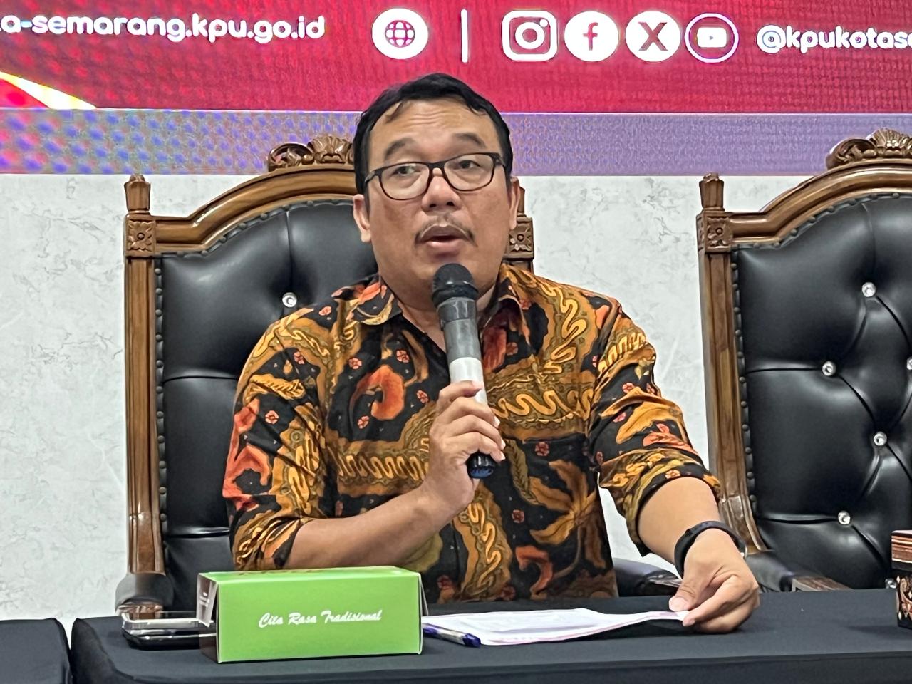 Ketua KPU Kota Semarang Ahmad Zaini (matasemarang.com/Lia Dina) Ketua KPU Kota Semarang Ahmad Zaini (matasemarang.com/Lia Dina)