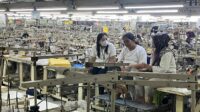 buruh di PT Victory Apparel Indonesia Semarang (matasemarang.com/Lia Dina)