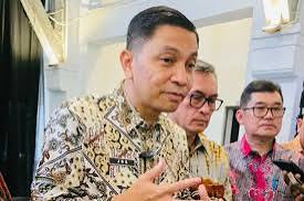 Dirut Pos Indonesia Dirut Pos Indonesia