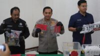 Kapolres Semarang AKBP Heru Dwi Purnomo saat memimpin konferensi pers pengungkapan kasus perampokan dan pembunuhan pemilik counter HP Ambarawa (foto: Polres Semarang)