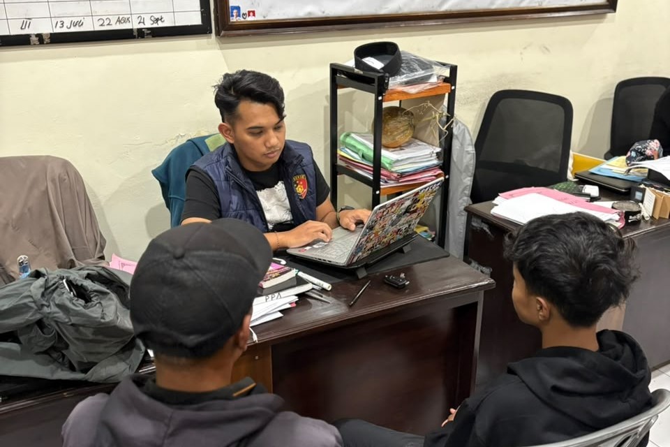 Remaja di Ambarawa diamankan karena bawa sajam diduga akan duel (foto: Polres Semarang)