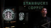 20110201101546starbucks310111-2.jpg