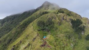 Gunung Ungaran (foto: YouTube Ery Channel Alam)
