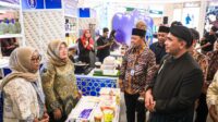 Wagub Taj Yasin Maimoen bersama Kepala BI Jateng M. Noor Nugroho saat pembukaan Festival Jawa Tengah Syariah (Fajar) 2026 di Queen City Mall Semarang 6 Agustus 2026 (foto: Pemprov Jateng)