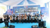 Gubernur Jawa Tengah Ahmad Luthfi bersama Direktur Utama Bank Jateng Bambang Widyatmoko saat peresmian Gebyar Fest 81 (foto: Bank Jateng)