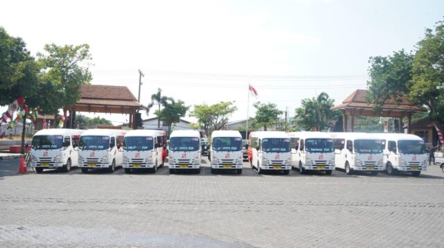 Unit armada baru Feeder 2 (foto: Trans Semarang)