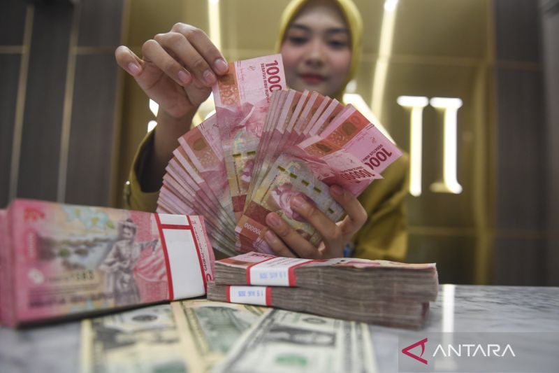 bank-indonesia-pertahankan-bi-rate-575-persen-2846700